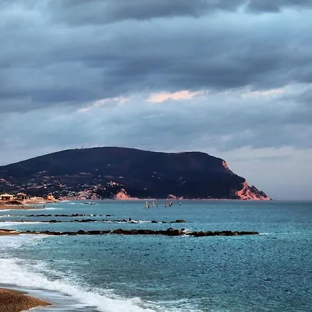 Al Mare Civico28 بورتو ريكاناتي