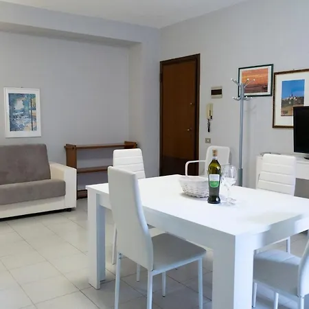 アパート Al Mare Civico28 ポルト・レカナーティ